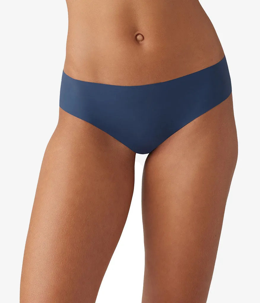 b.bare Cheeky: Crown Blue