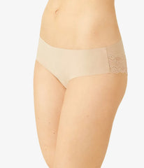 b.bare Cheeky: Au Natural