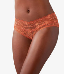 Lace Kiss Hipster: Baked Clay
