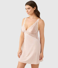 Modern Affair Chemise: Rose Dust/Angel Wing