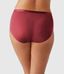 Tailored Finish Brief: Regina Red