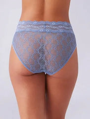 Lace Kiss Hi-Leg: Au Natural